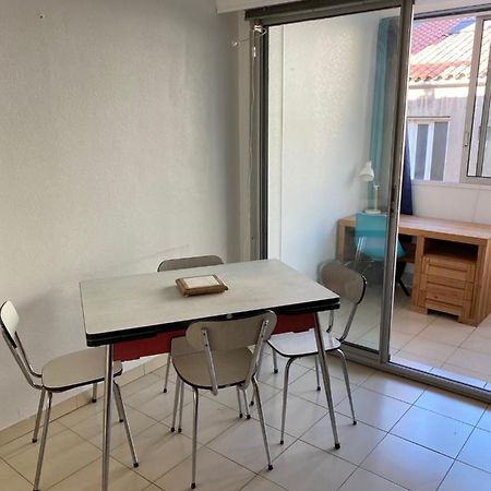 Appartement Studio meublé Sète hypercentre, Canal Royal, Halles Extérieur photo