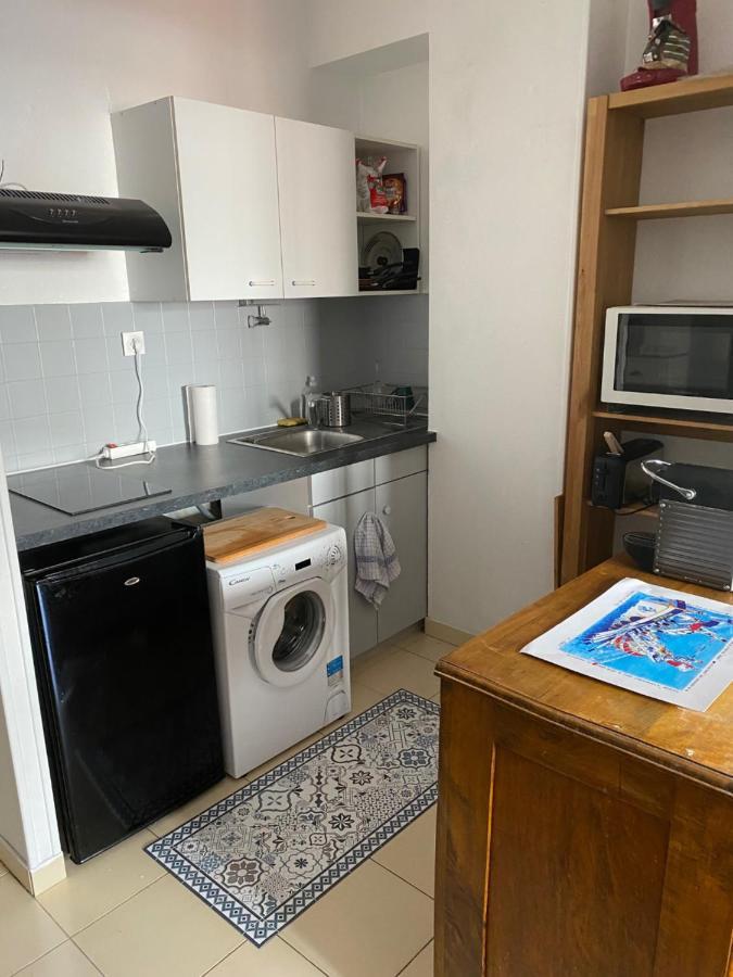 Appartement Studio meublé Sète hypercentre, Canal Royal, Halles Extérieur photo