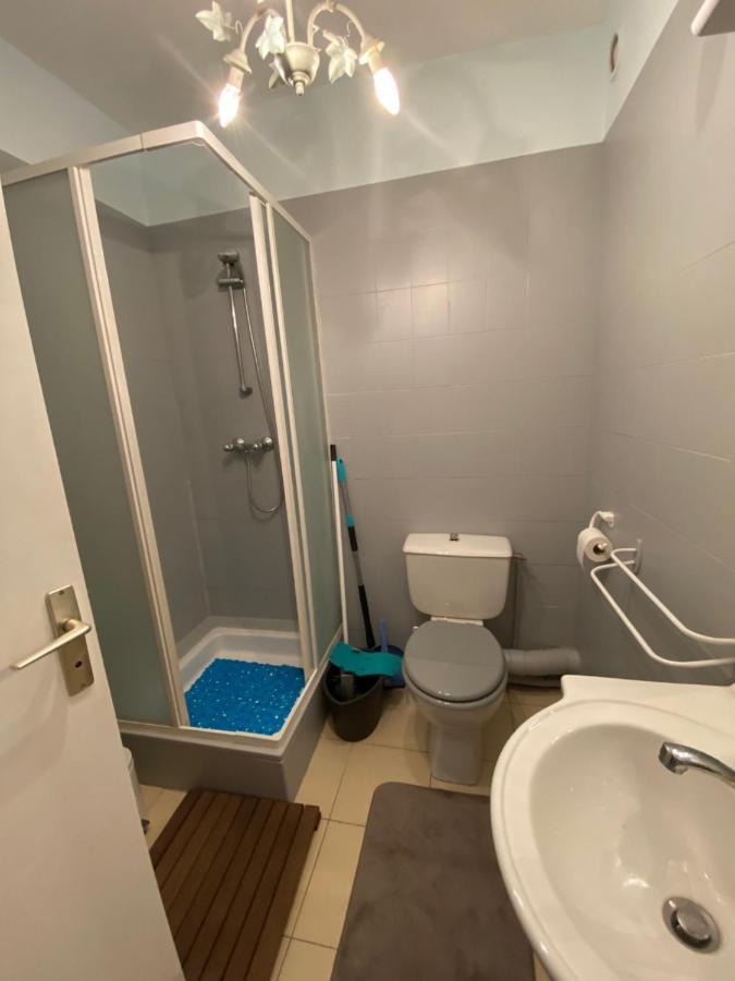 Appartement Studio meublé Sète hypercentre, Canal Royal, Halles Extérieur photo
